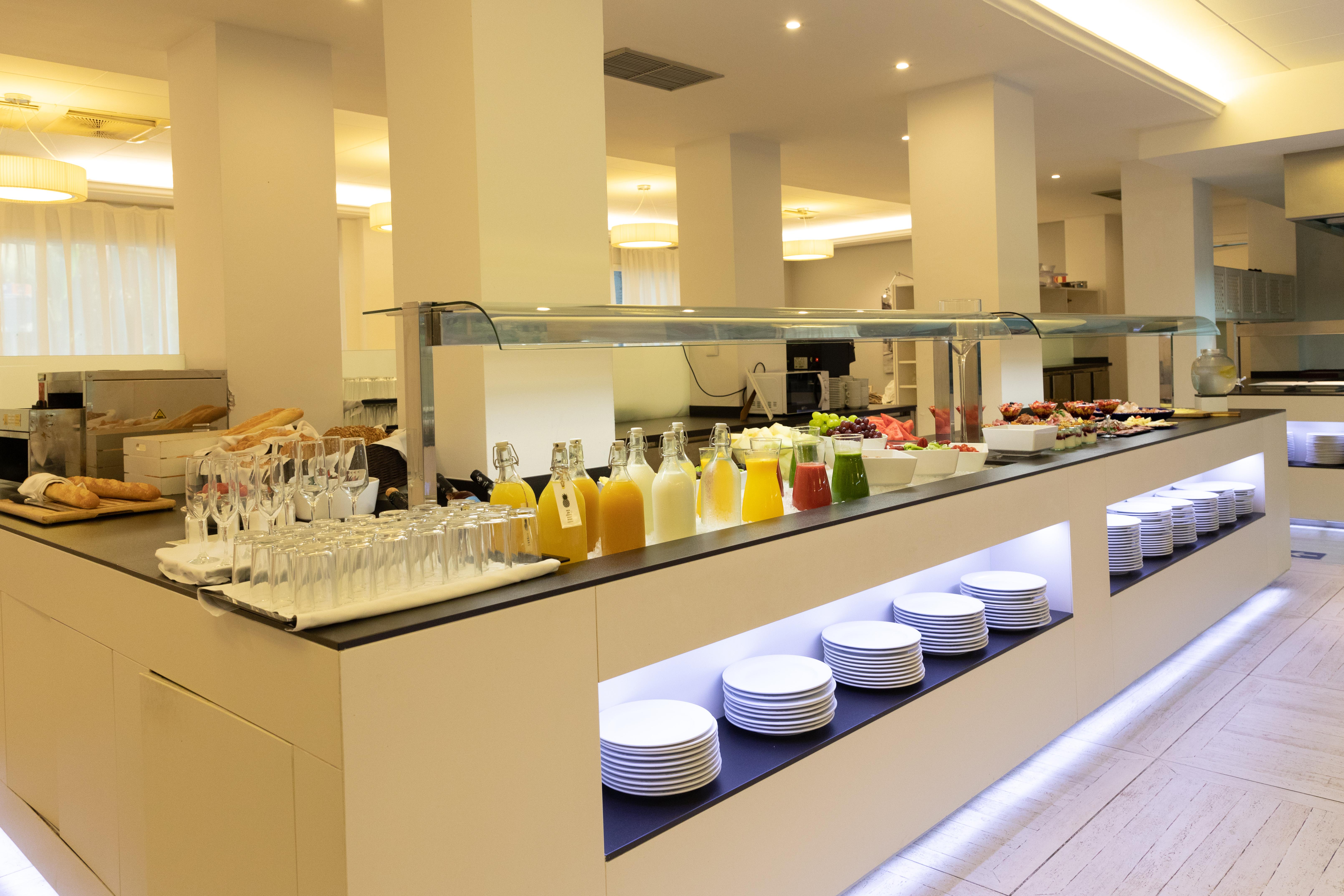 Dwo Les Palmeres Hotel 4*